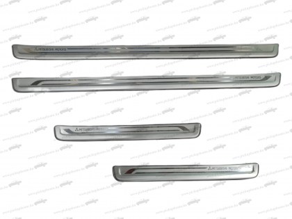 KL1T küszöb díszítő szett